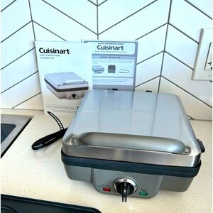 Cuisinart Waffle Iron with changeable plates